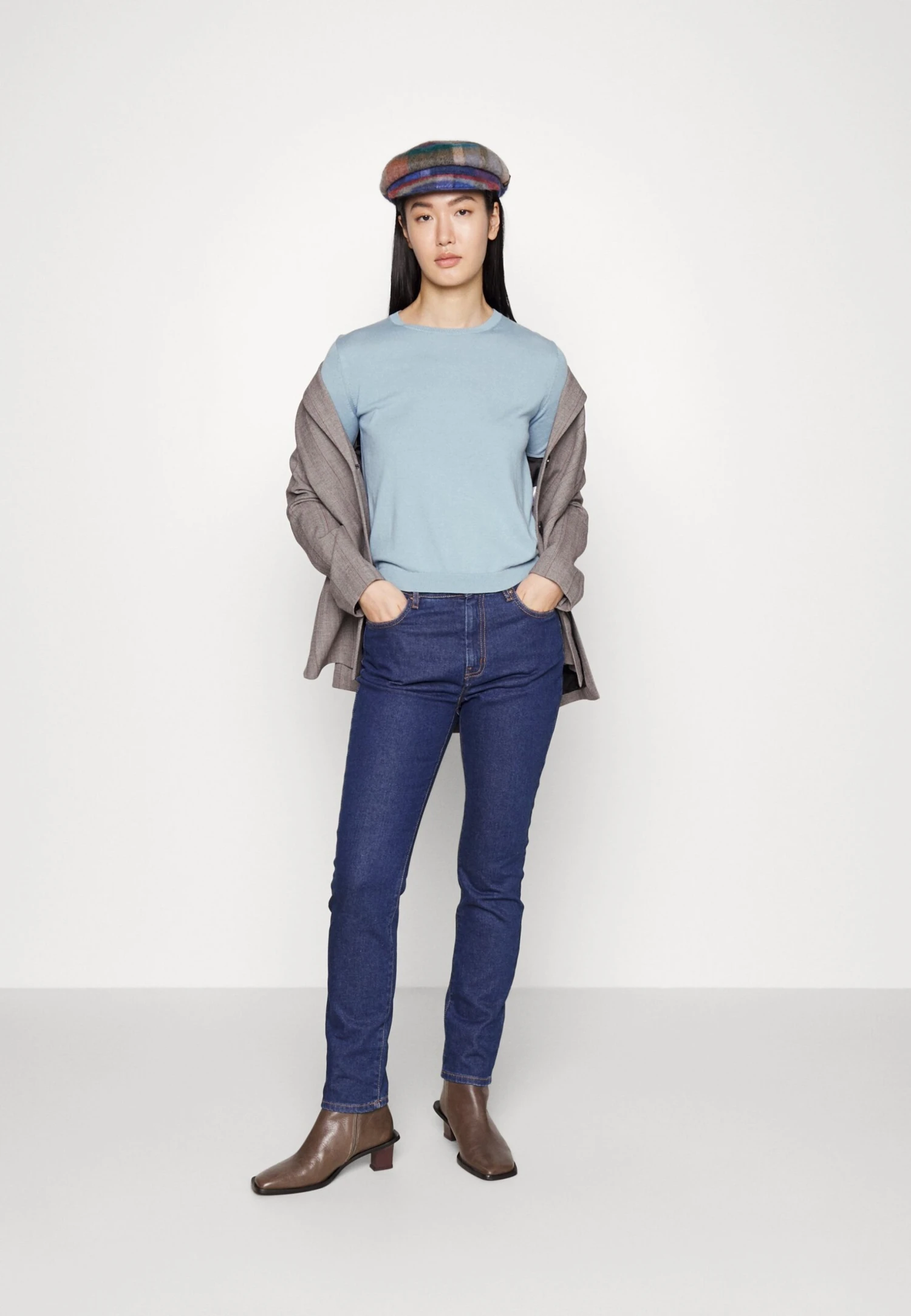Eufrate - Straight Leg Jeans 2 Eufrate - Straight Leg Jeans - Image 2
