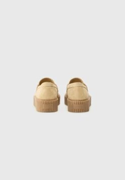 KAPOK - Slip-ons - Beige -The LBD Shop f62e443693414544a5e986c9aa25ef69