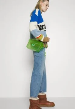 Caden - Relaxed Fit Jeans -The LBD Shop f787cbfa90d643fbb72d3a591ad36764