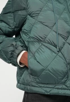 ERIS - Down Jacket - Petrolio -The LBD Shop f9bd136ed1e9423c9f3a61ee6f738b28