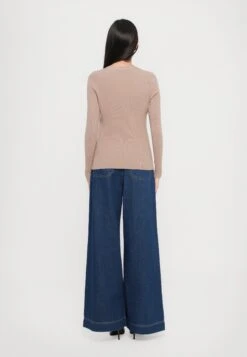 GABRIEL - Cardigan - Marron Glace 11 GABRIEL - Cardigan - Marron Glace -The LBD Shop f9cc3cdd67cf4e35b2a0e2606277a18d