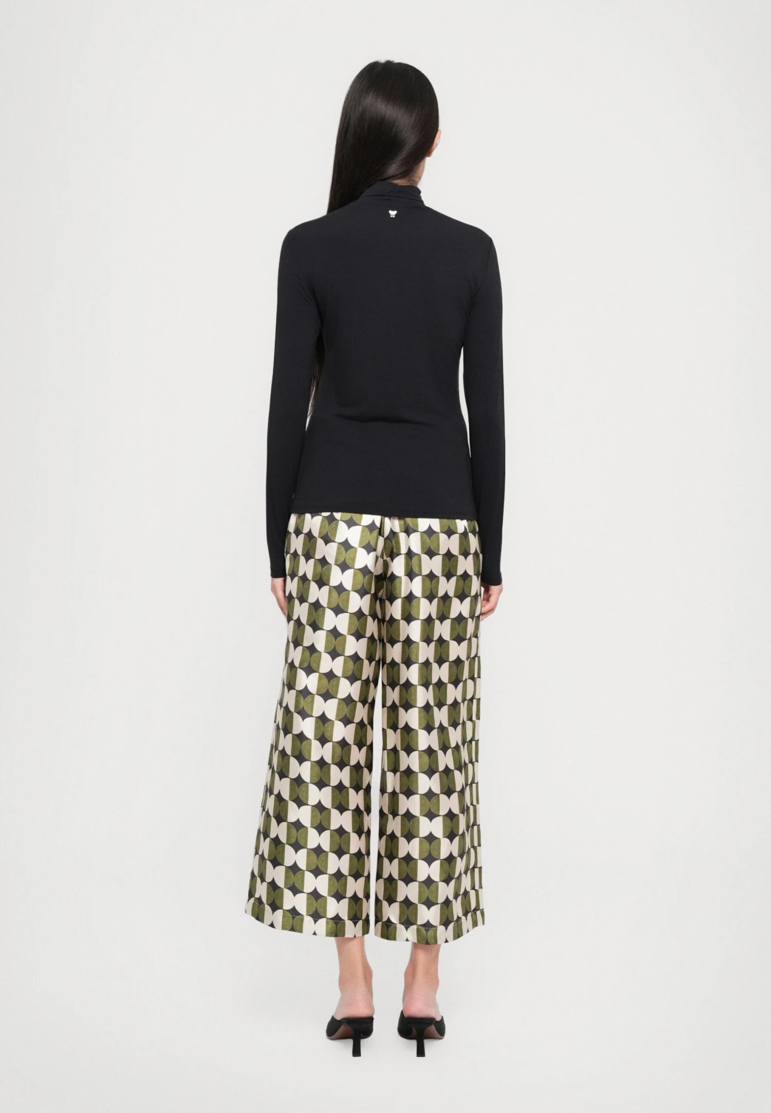 Long Sleeved Top - Nero 3 Long Sleeved Top - Nero - Image 3