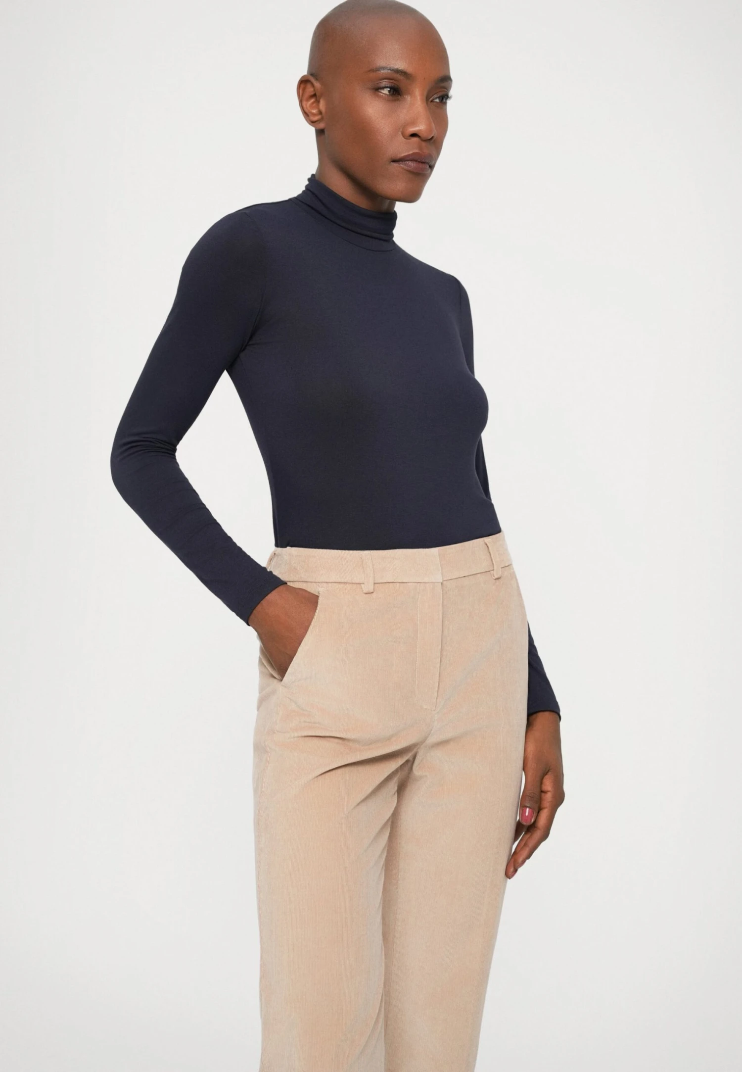 MARRUCA - Trousers - Beige 5 MARRUCA - Trousers - Beige - Image 5