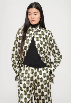 RIVE - Button-down Blouse - Nero -The LBD Shop fedd07035def4f689ea2bde3b839b240